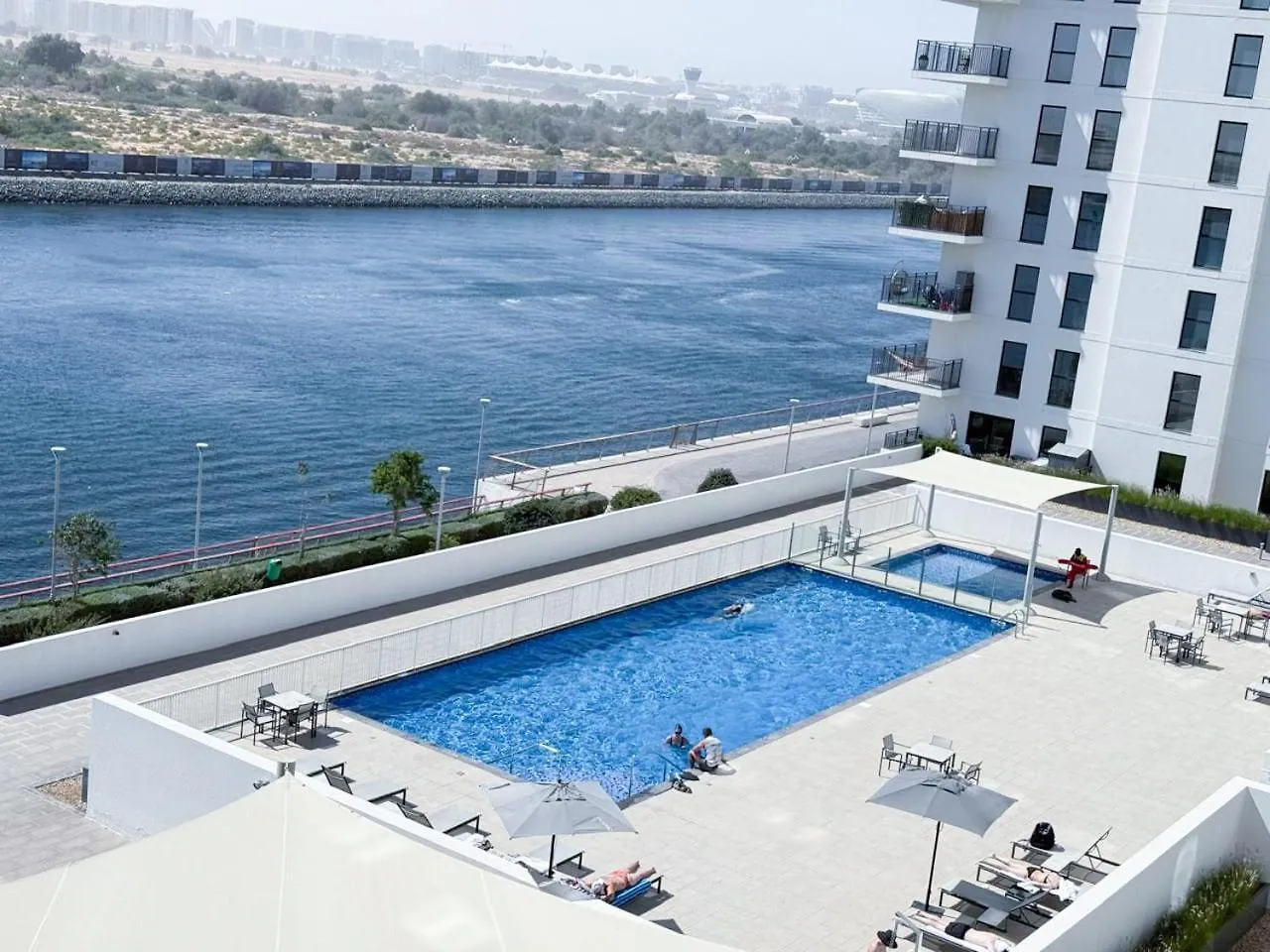 Yas Island Waters Edge Studio Abu Dzabi