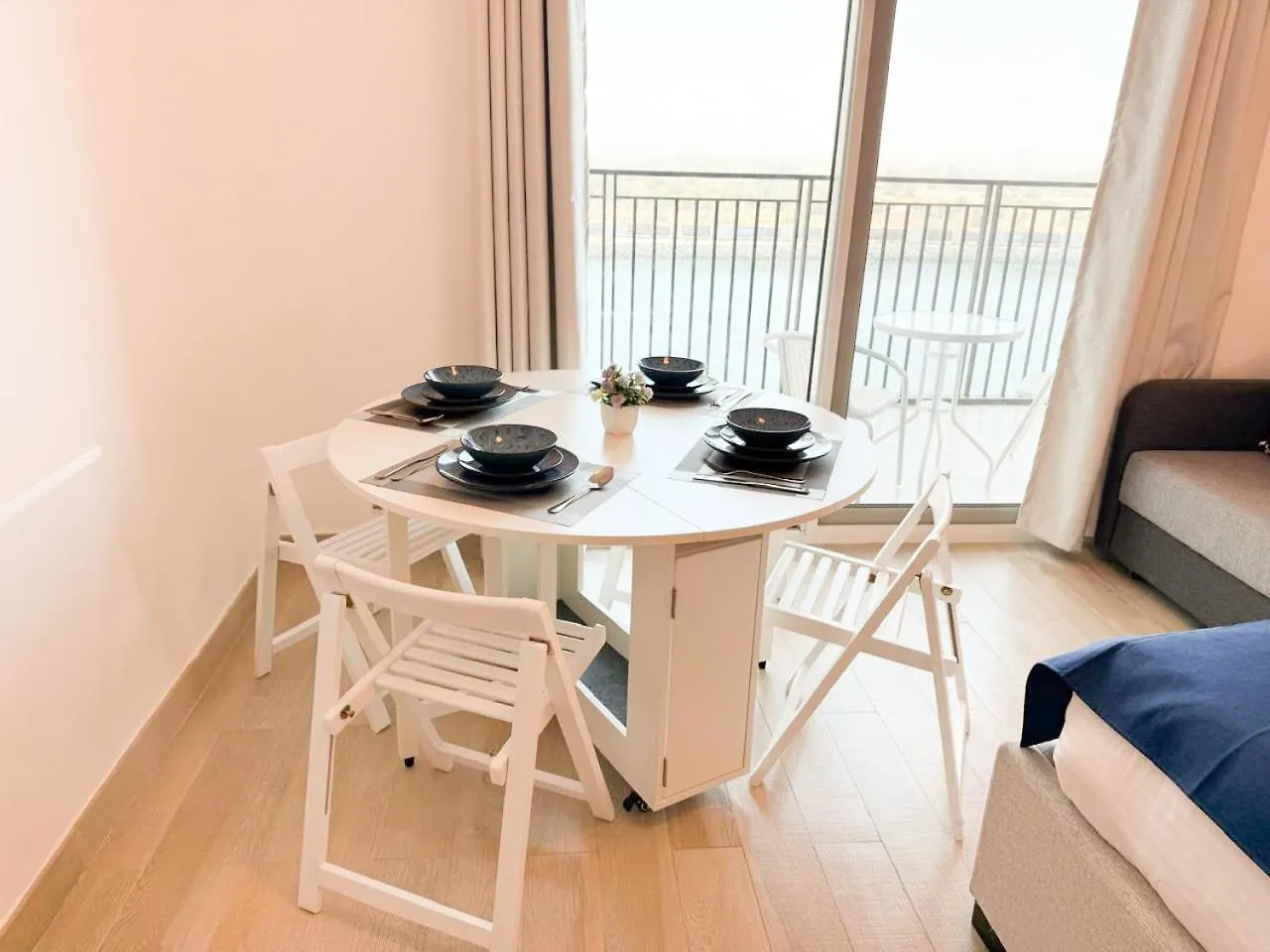Yas Island Waters Edge Studio Abu Dzabi